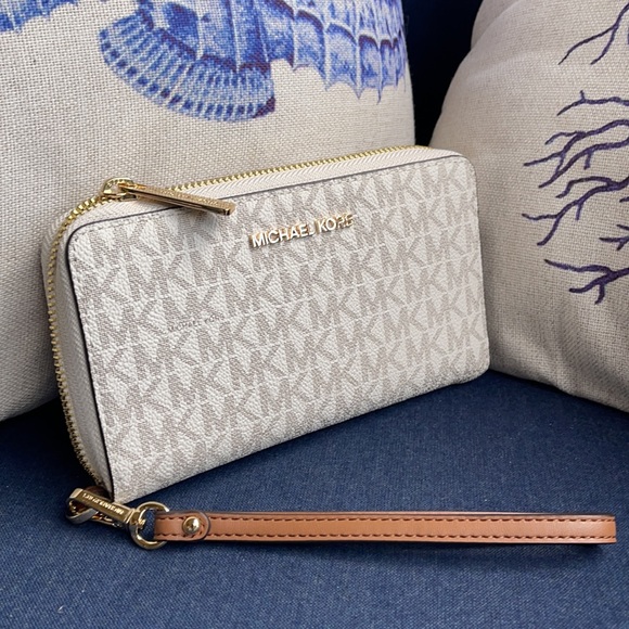 Michael Kors Jet Set Travel Lg Flat Multifunctional Phone Case-Wristlet-Wallet - Picture 10 of 16